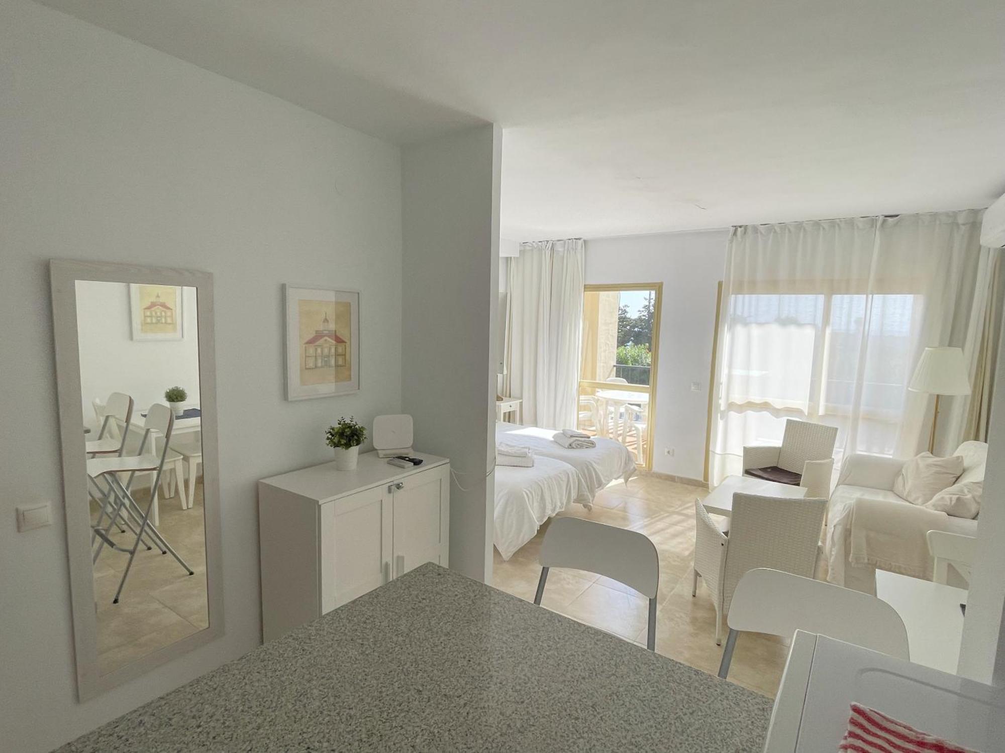 Estudio Primera Linea 50 Mtrs Playa. Fibra 600Mb Marbella Exterior photo