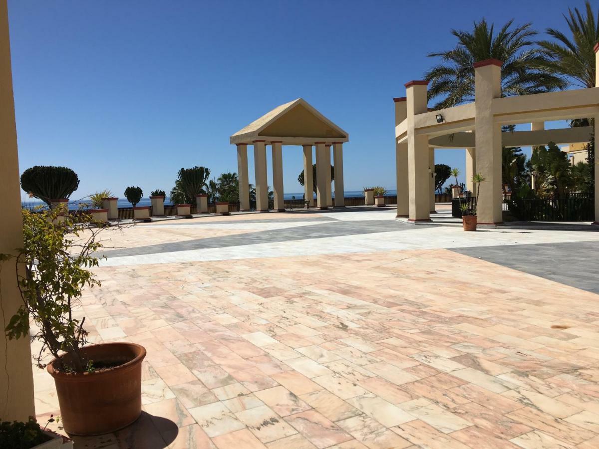 Estudio Primera Linea 50 Mtrs Playa. Fibra 600Mb Marbella Exterior photo
